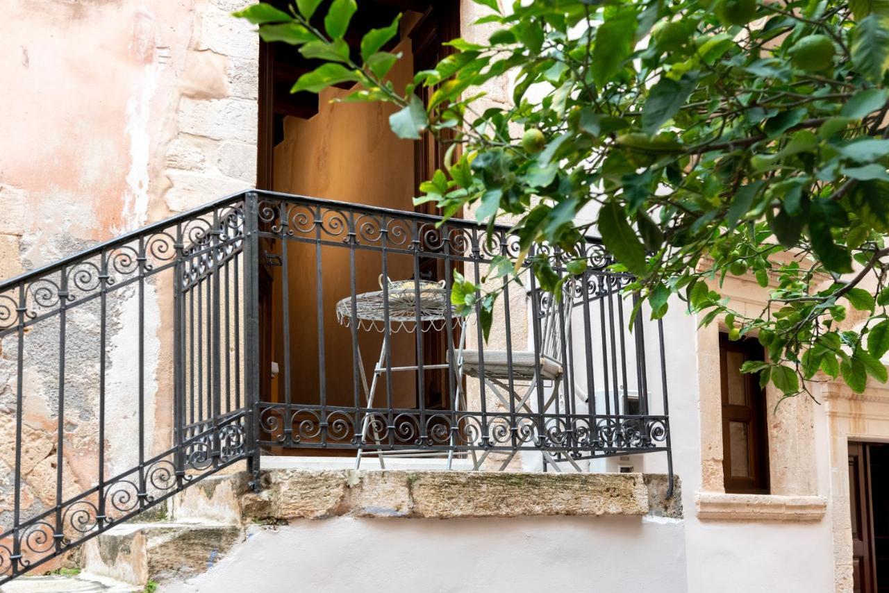 Oniros Residenza Vecchia Lejlighedshotel Chania  Eksteriør billede